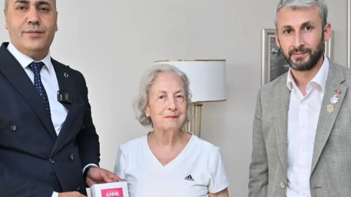 Manisa’da şehit annelerine Anneler Günü ziyareti