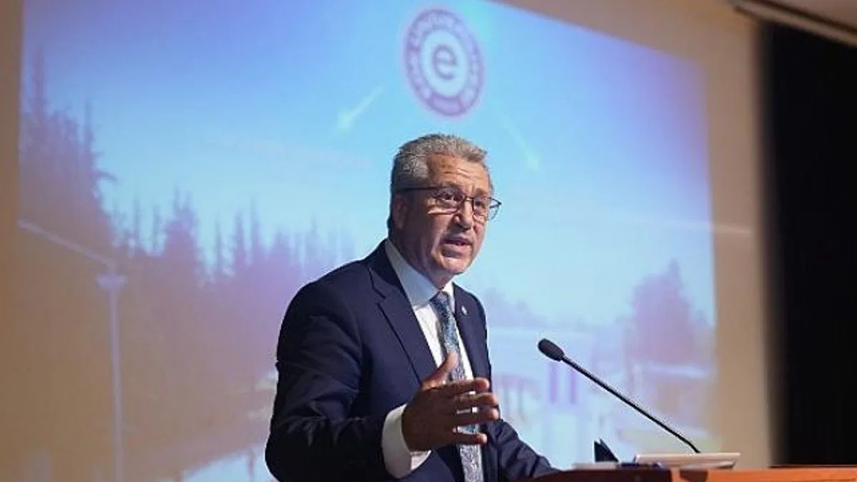 Ege Üniversitesi 16 göstergede ilk 5’te, iki göstergede zirvede