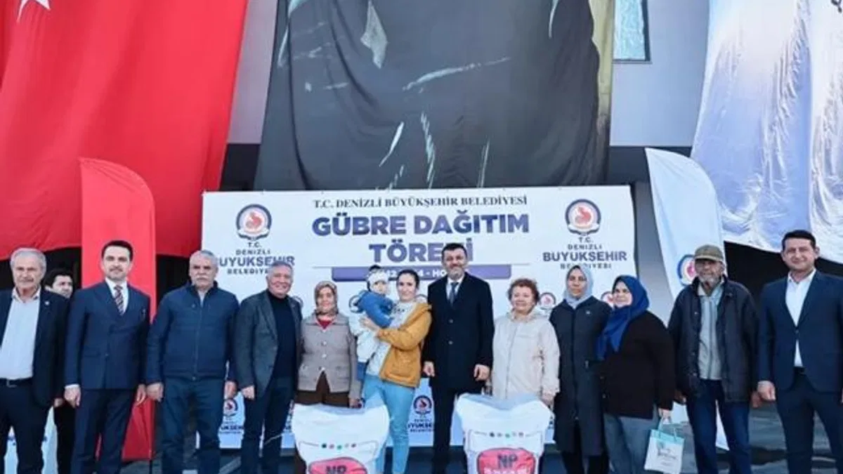 Denizli Büyükşehir üreticinin yüzünü güldürmeye devam ediyor
