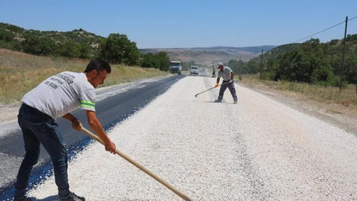 Eskişehir’de kırsal mahalle yolları yenileniyor