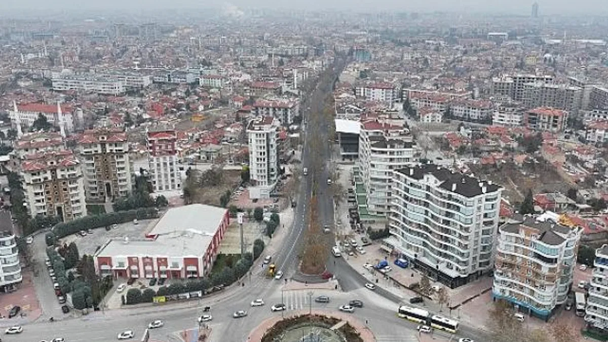 Başkan Altay: “Ahmet Özcan Caddesi’nde 2,6 KM’lik Sıcak Asfalt Çalışmasını Tamamladık”