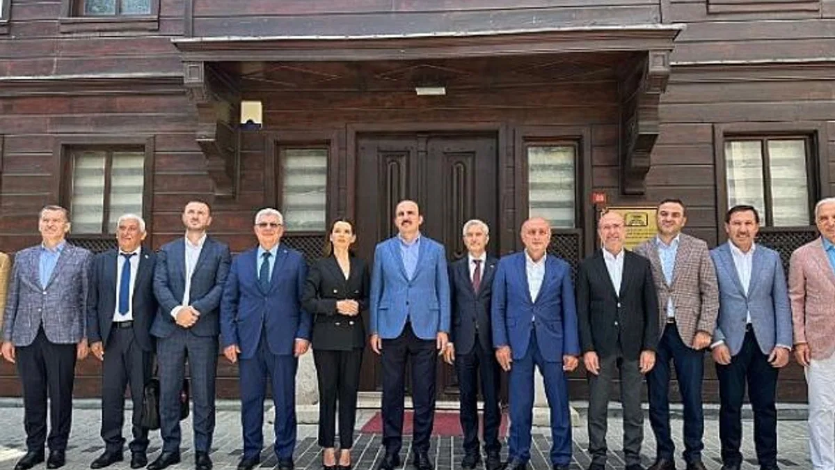 Başkan Altay TDBB Yönetim Kurulu Toplantısı’na Katıldı