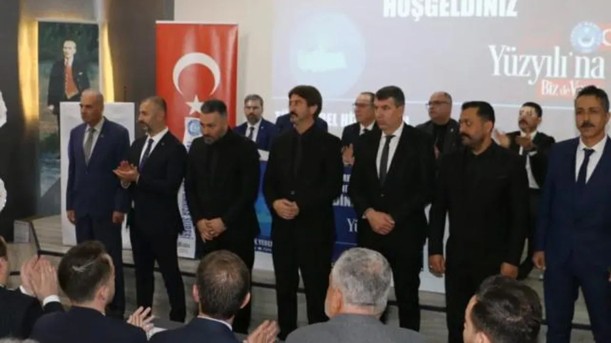 Manisa’da Hakan Göktaş yeniden başkan seçildi