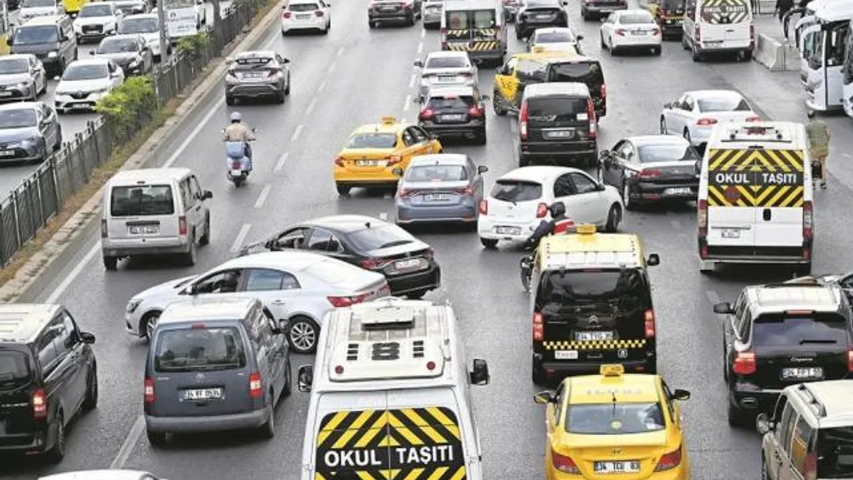 İstanbul’da eğitimin ilk gün trafiğine Valilik ayarı