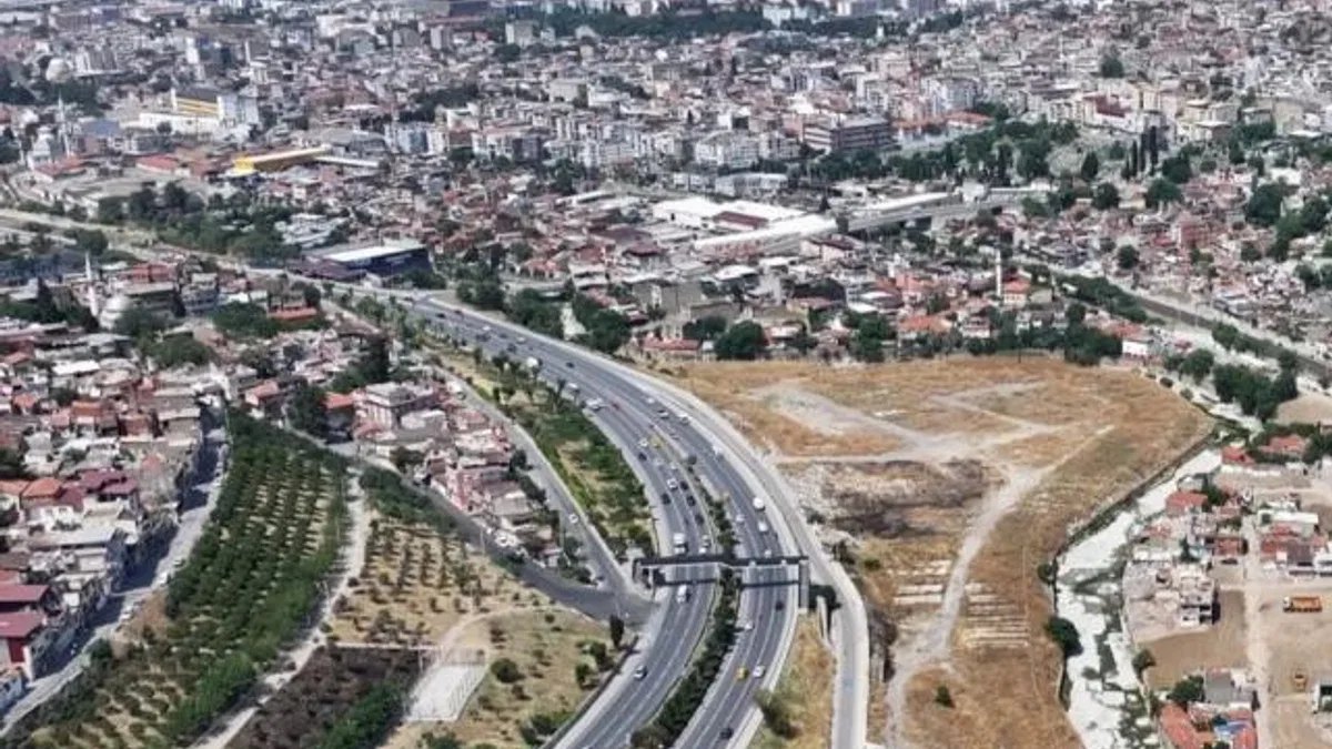 İzmir Büyükşehir Belediyesi’nden 77 bin metrekarelik rekreasyon alanı hamlesi