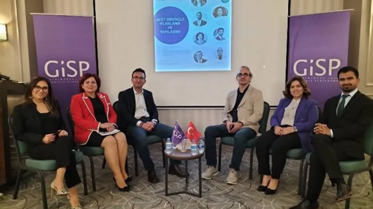 Bursa’da Afet Dirençli Planlama ve Yapılaşma paneli