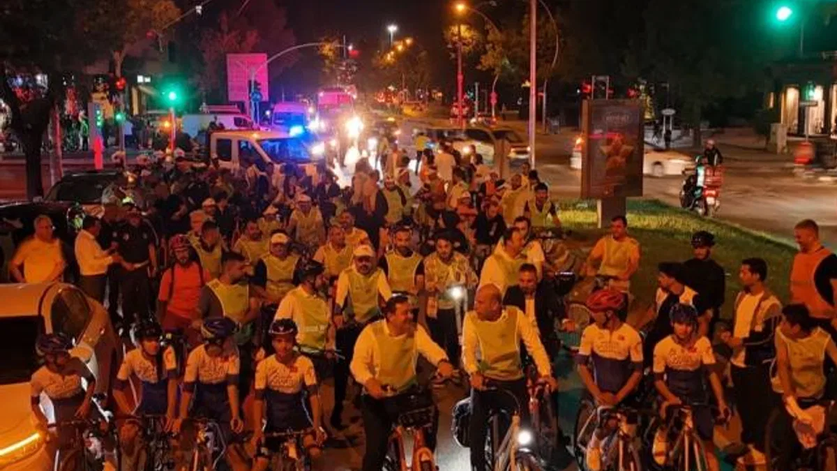 Gaziantep’te arabasız gün kortejiyle hareketli mesaj