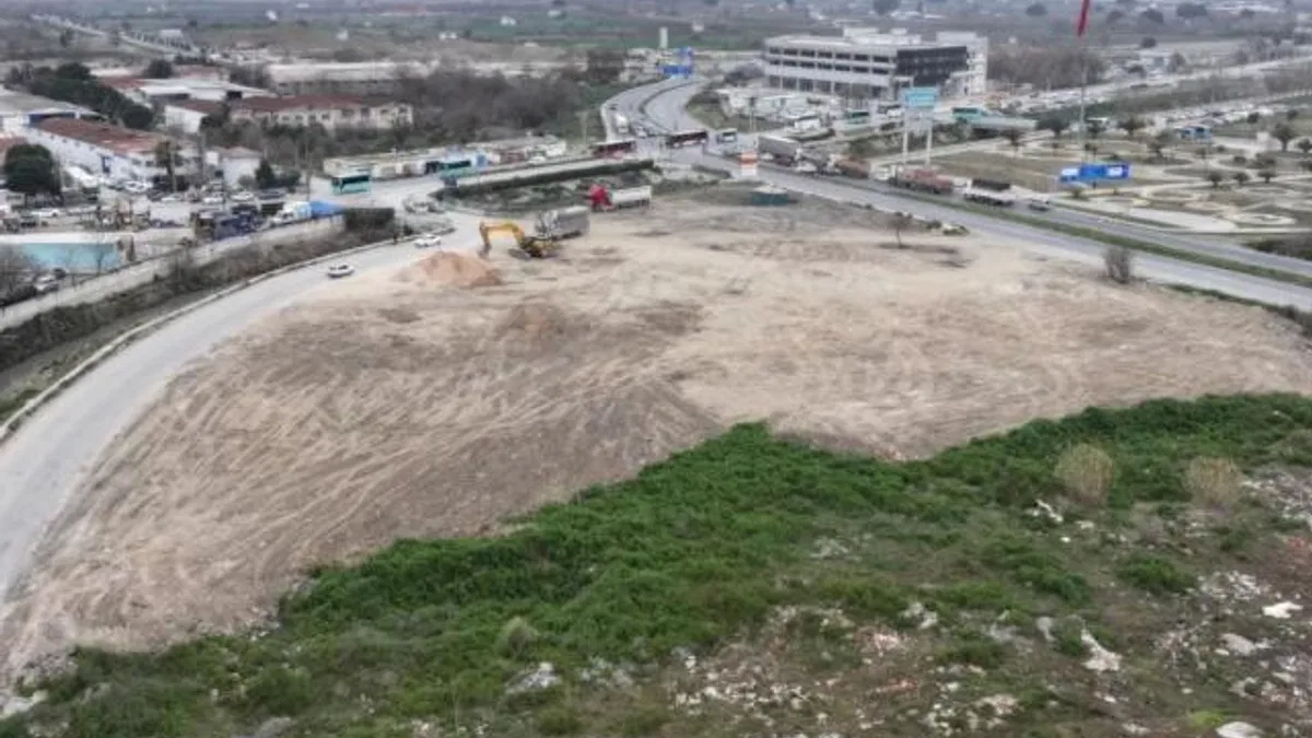 Manisa’da bin kamyonluk hafriyat kaldırıldı