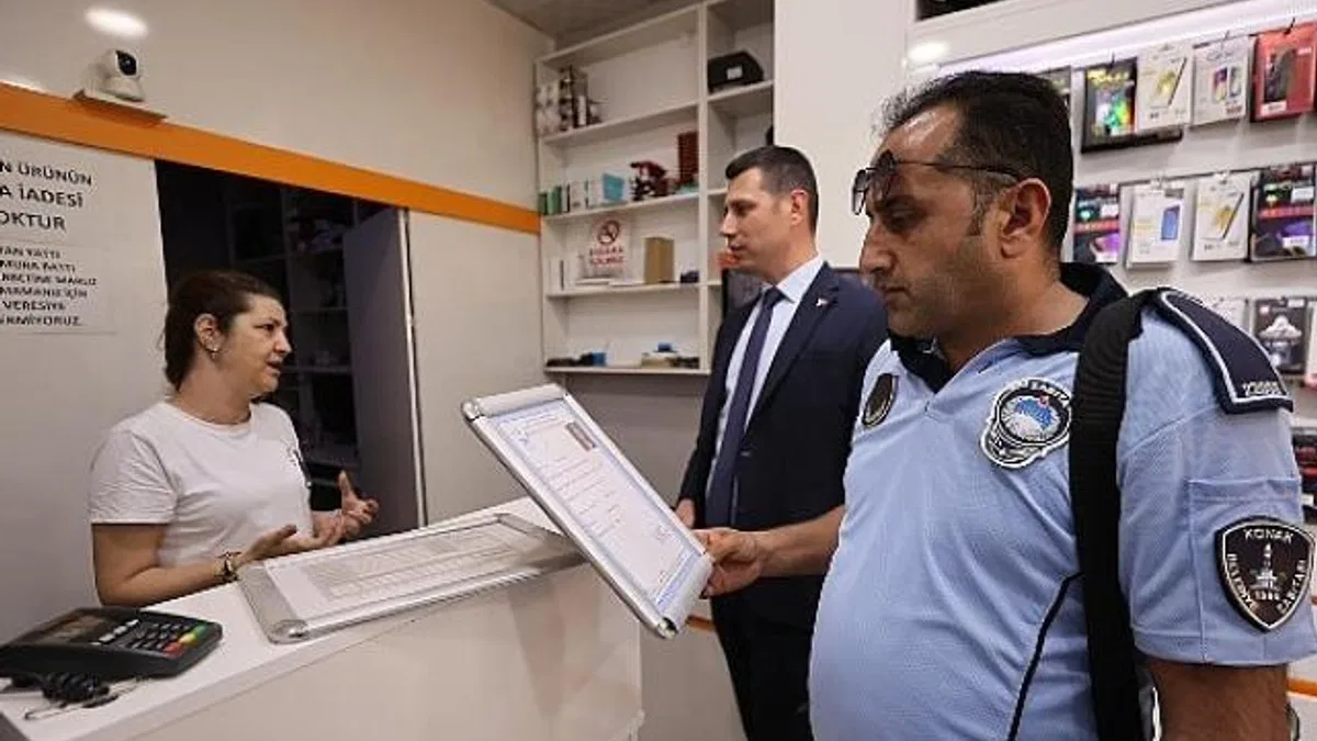Konak zabıtasından ruhsat ve kaldırım işgaline sıkı denetim