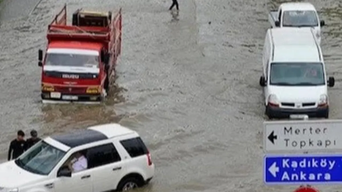 Meteoroloji uyardı: Sel, su baskını, doluya dikkat!