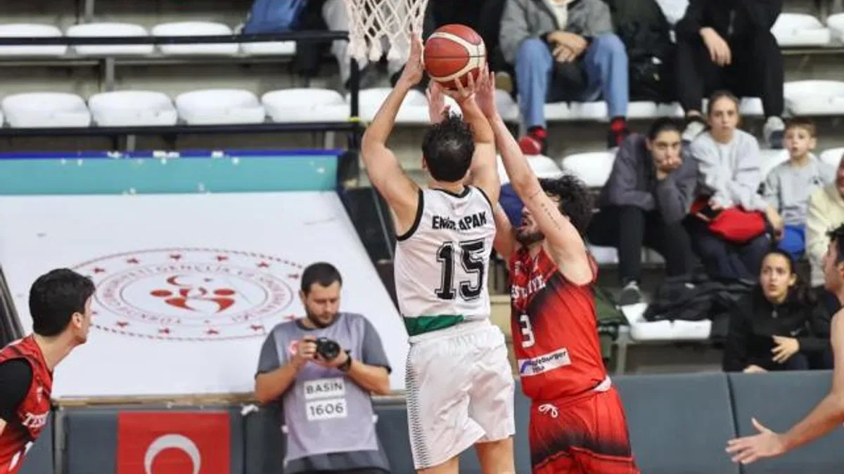 Sakarya Büyükşehir Basketbol takımı Gemlik’e konuk oluyor