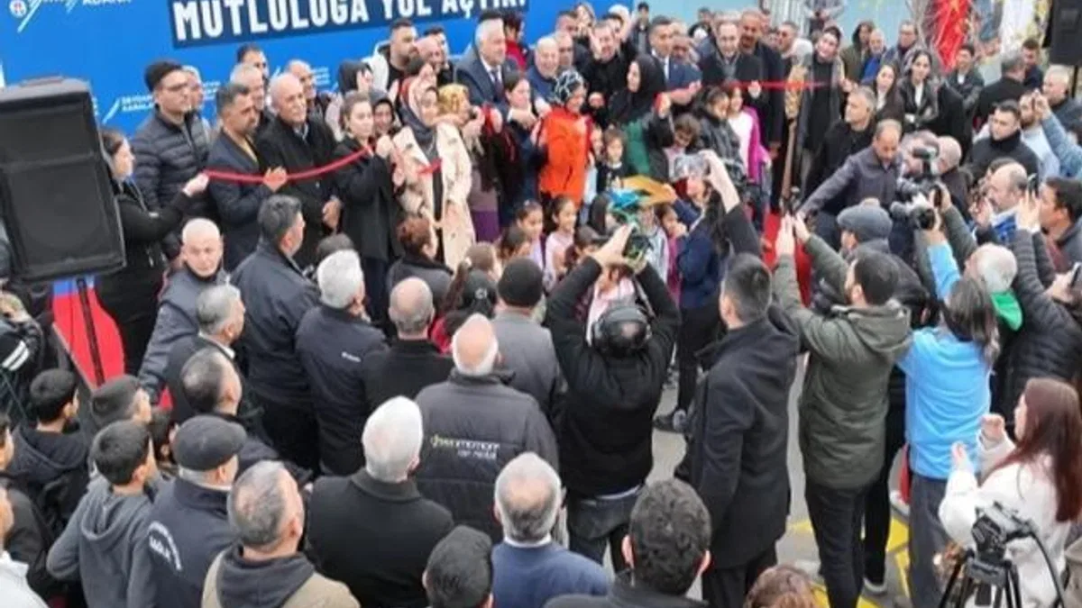 Adana’nın kırsal mahallelerine hizmet yağmuru