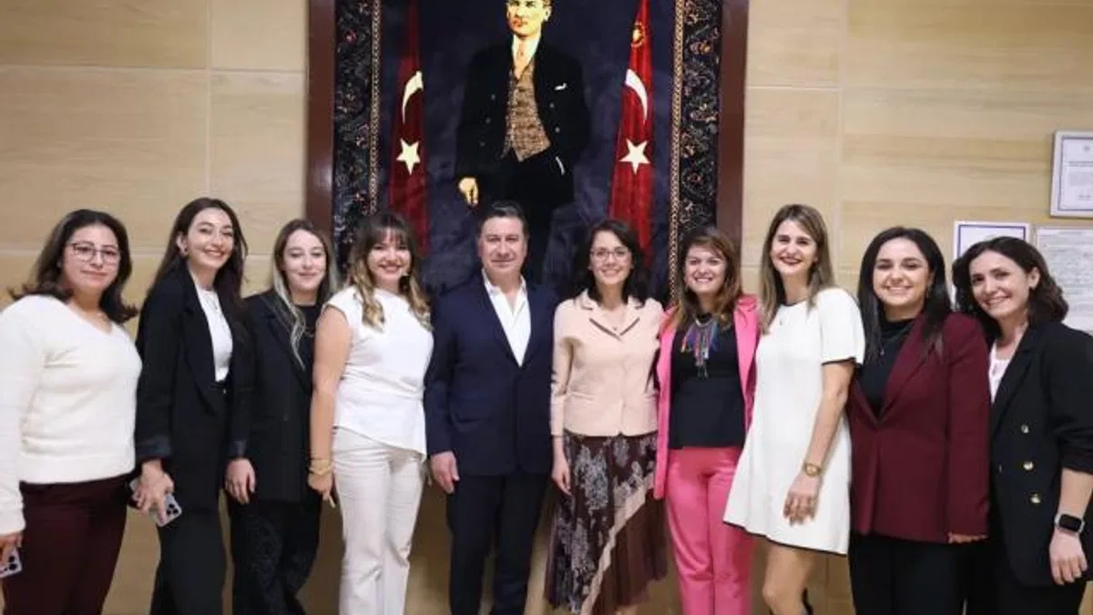 Muğla’da öğretmenlere özel kutlama yemeği