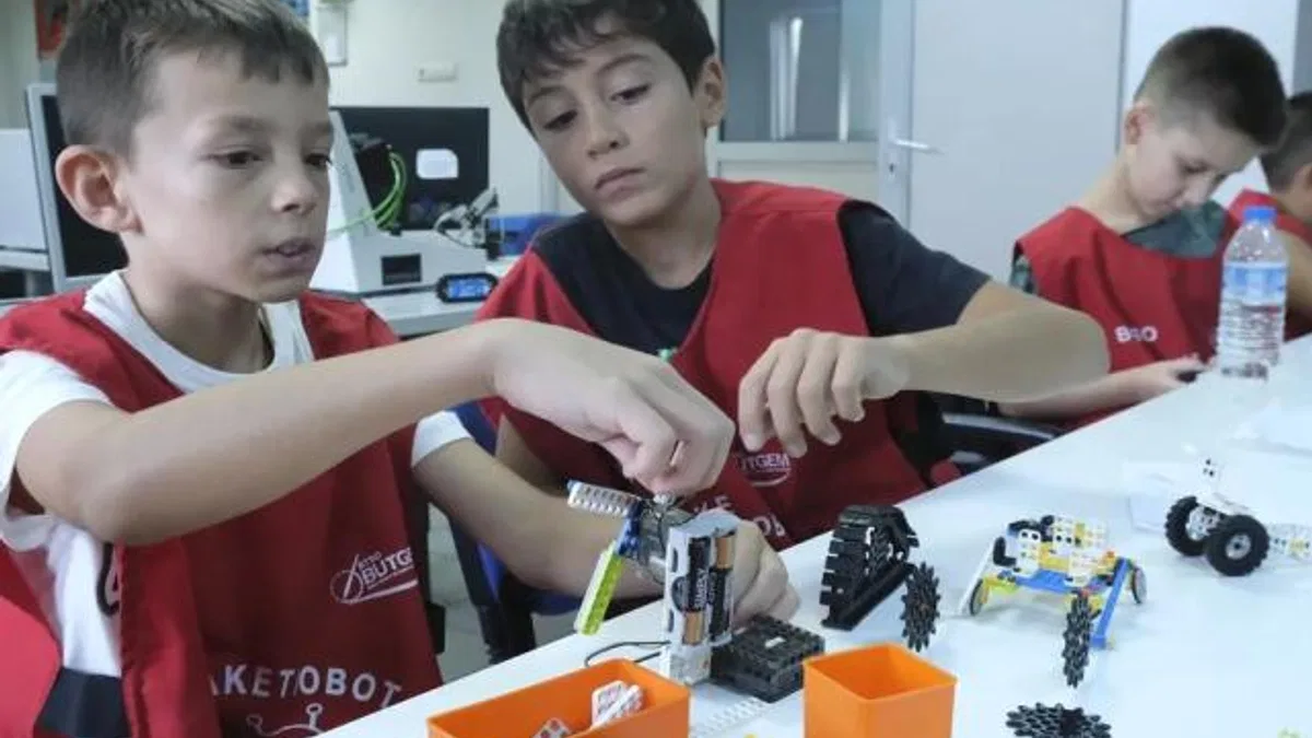 Geleceğin tasarımcıları BUTGEM’de yeteneklerini keşfetti