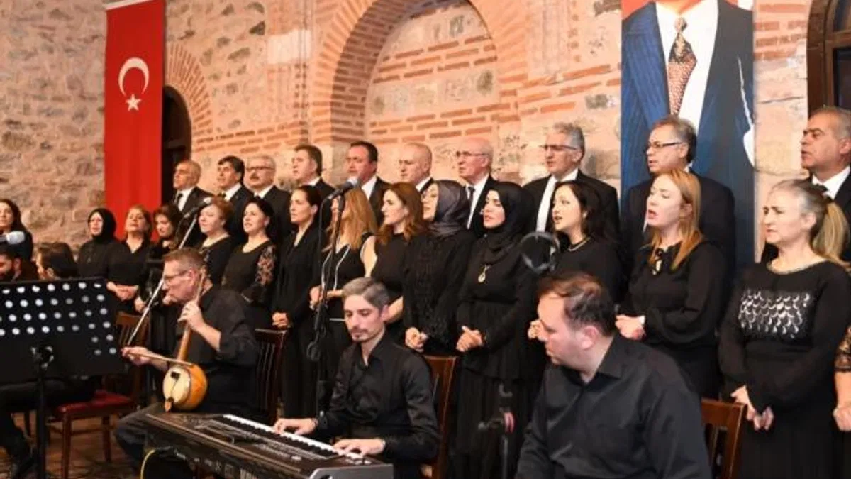 Yurdun dört bir yanından türküler Bursa Osmangazi’de yankılandı