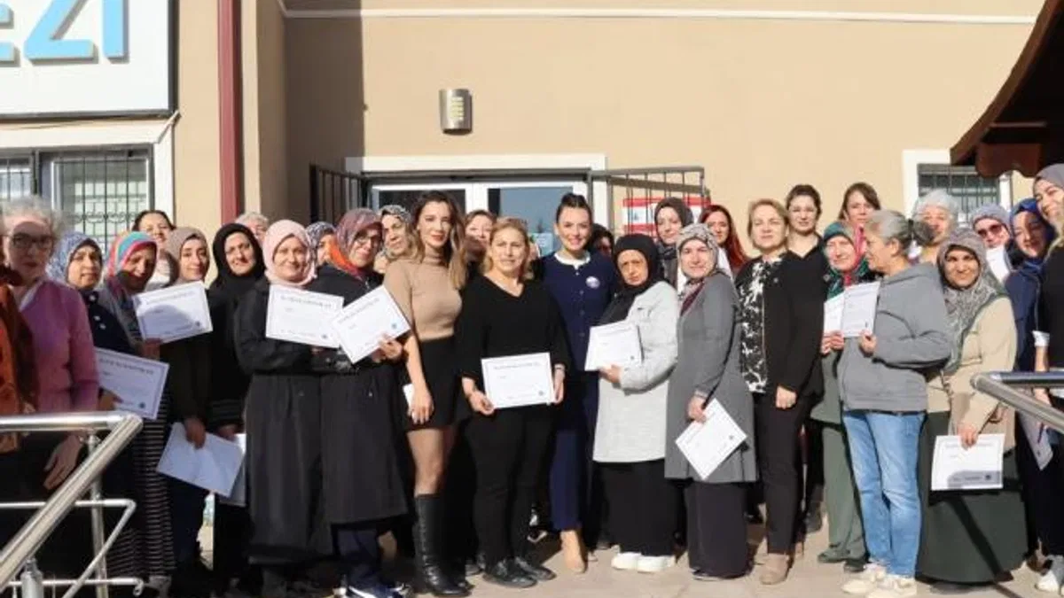 Kocaeli’de ‘Güçlü Kadın Güçlü Toplum’da ilk grup eğitimler tamamlandı