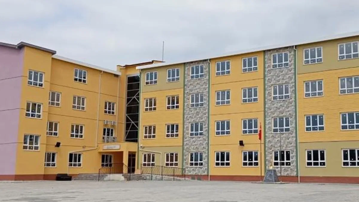 Bursa Gürsu’da üç okul birden açılıyor
