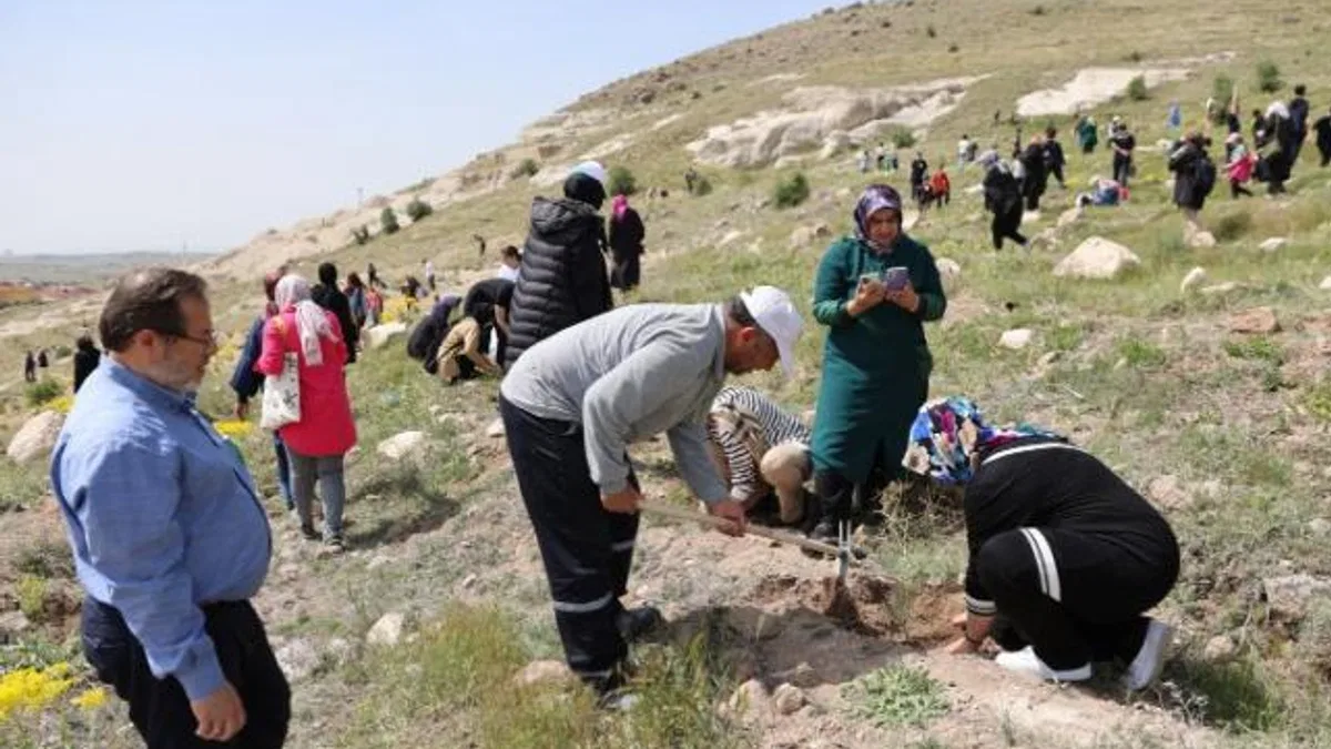 Selçuklu’da fidanlar toprakla buluştu