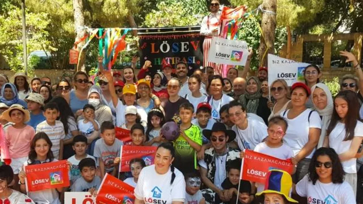 İstanbul Anadolu Yakası’nda LÖSEV pikniği