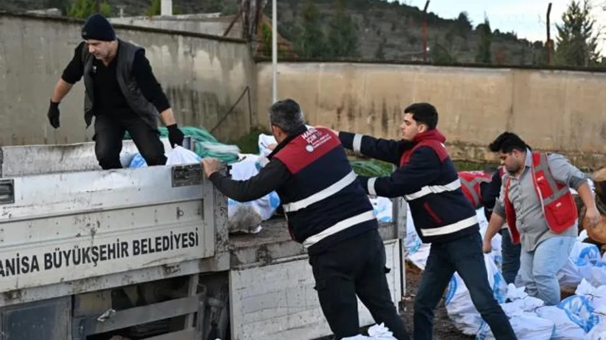 Manisa’da ihtiyaç sahiplerine yürek ısıtan destek
