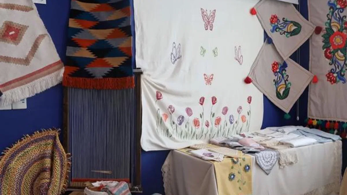 Sakarya Akyazı SAMEK’te yıl sonu sergisi