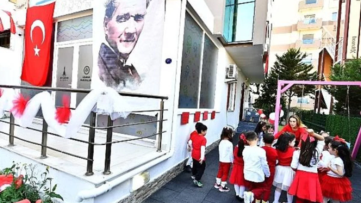 Başkan Tugay talimat verdi, anaokullarının ücreti 5 bin TL’ye indi