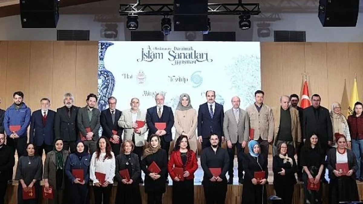 Başkan Altay: “İnsanlığın Mirası Olan Geleneksel Sanatların Yaşatılması Bizlere Bırakılan Bir Görevdir”