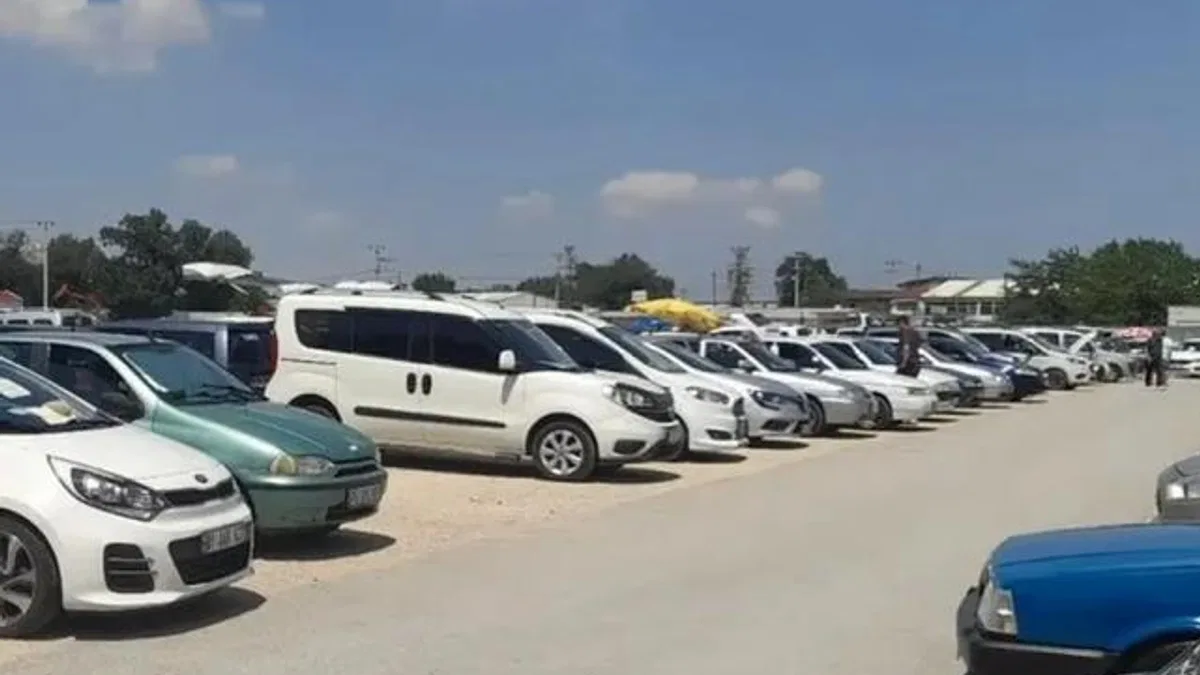 Bursa’da oto pazarı bu hafta da müşteri bulamadı