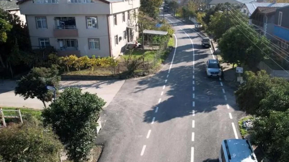 Kocaeli’de Gölcük Bilgin Caddesi yeni yüzüne kavuştu