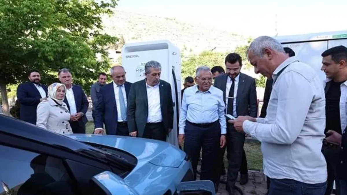 Kayseri Büyükşehir geleceği şarj ediyor