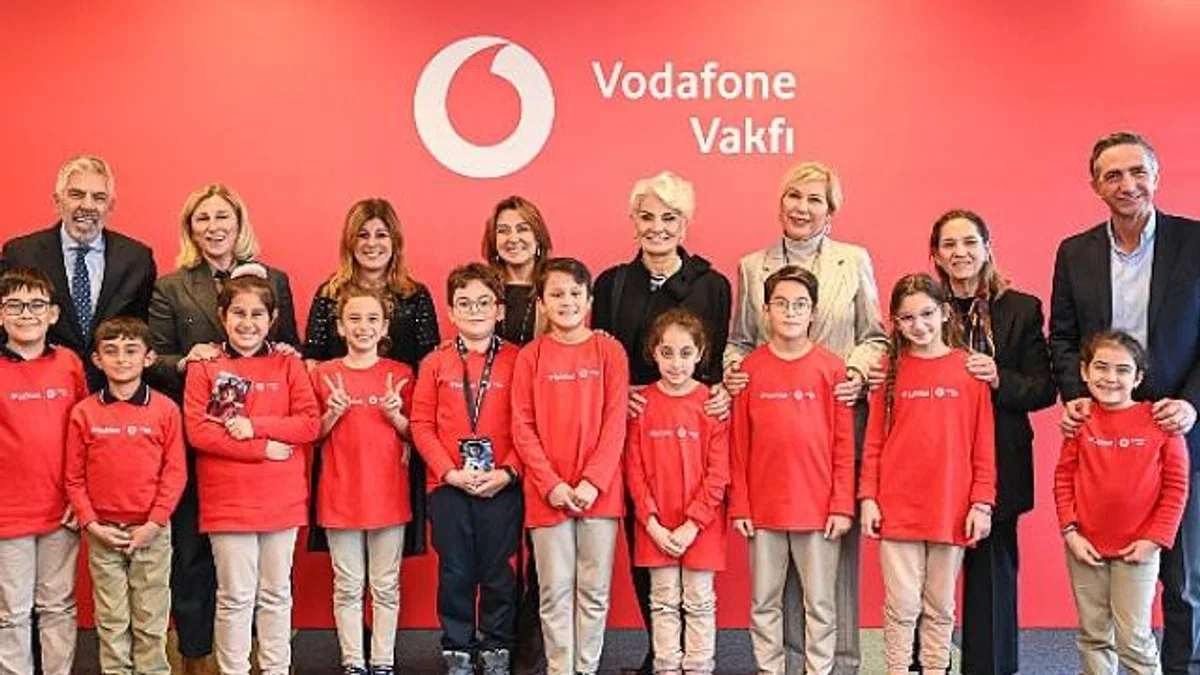 Vodafone Vakfı Danışma Kurulu Üyeleri Geleceğin Yapay Zekâ Yıldızlarıyla Buluştu