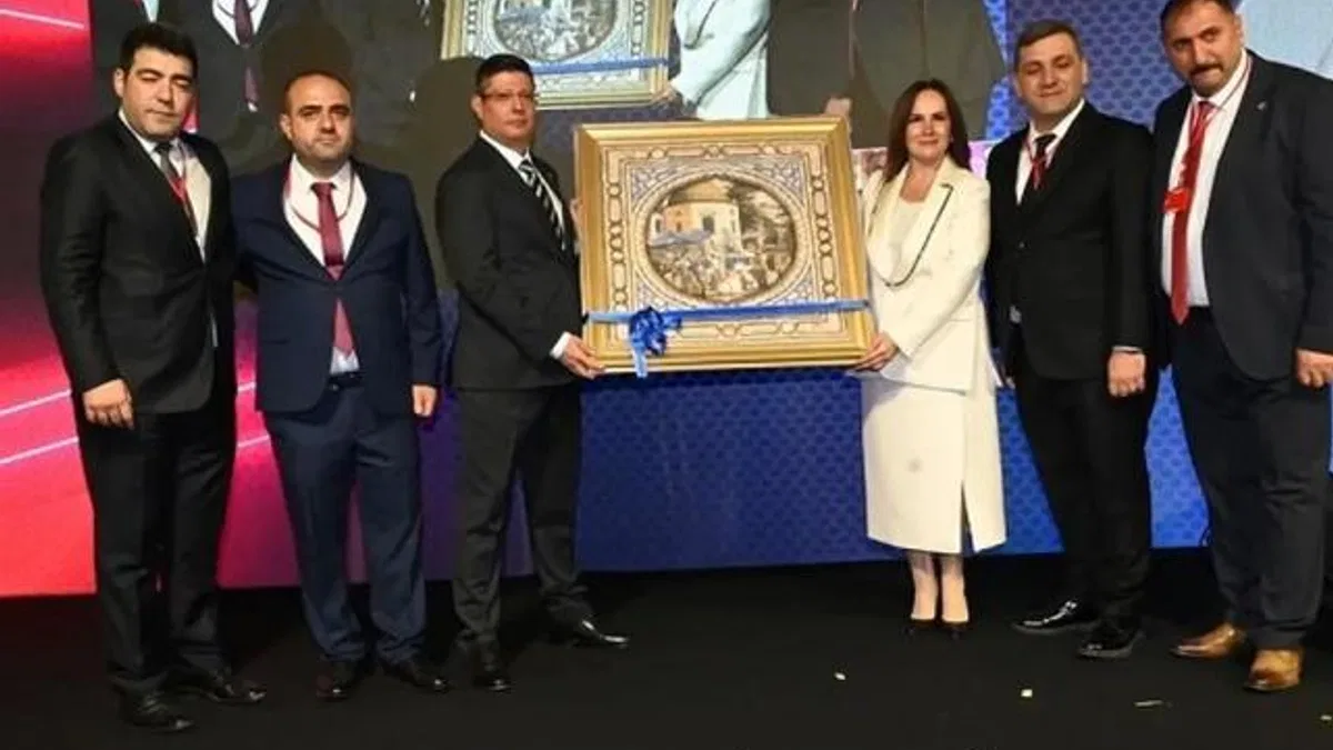 Türk Metal-Sen Bursa’da Selda Tekman’a güvenoyu