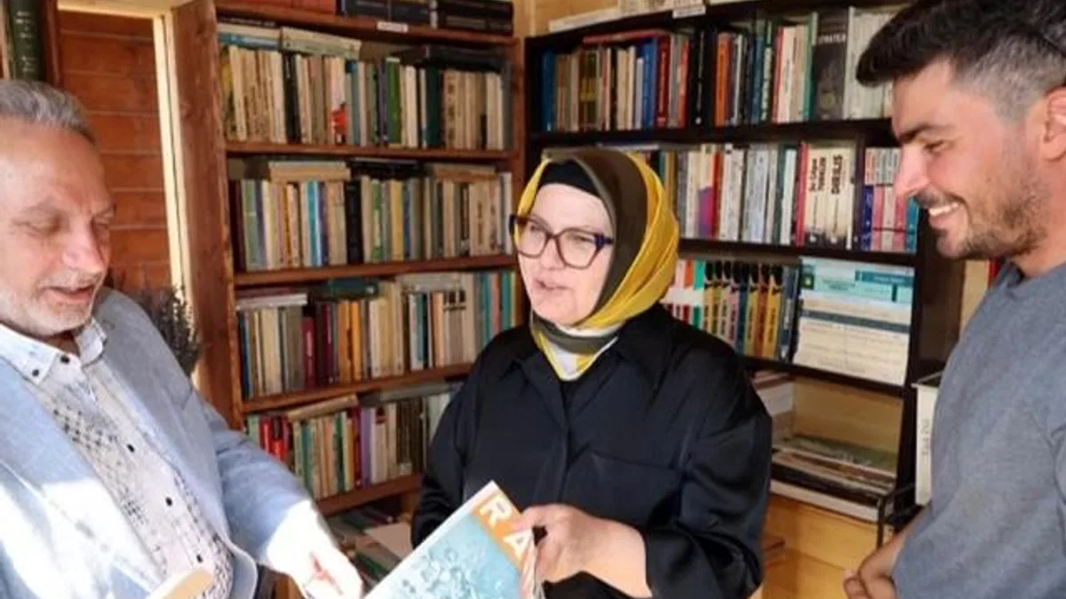 Kar Tanesi Gelinlik Evi’ni ve Sahaflar Çarşısı’na Böhürler’den tam not