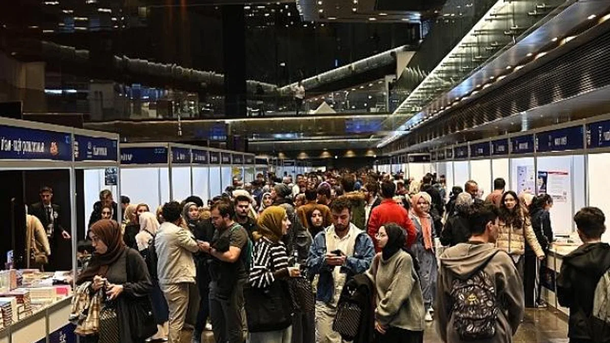 Başkan Altay: “Konya Kitap Günleri Bir Kültür Şölenine Dönüşmüş Durumda”