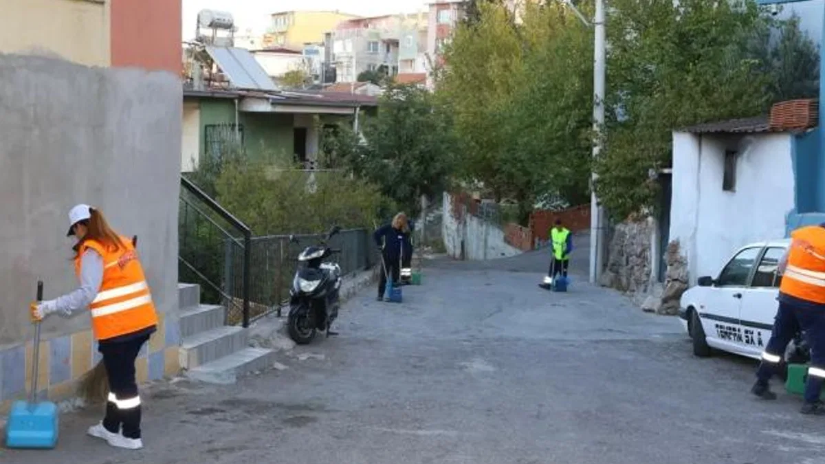 İzmir Karabağlar’da temizlik seferberliği