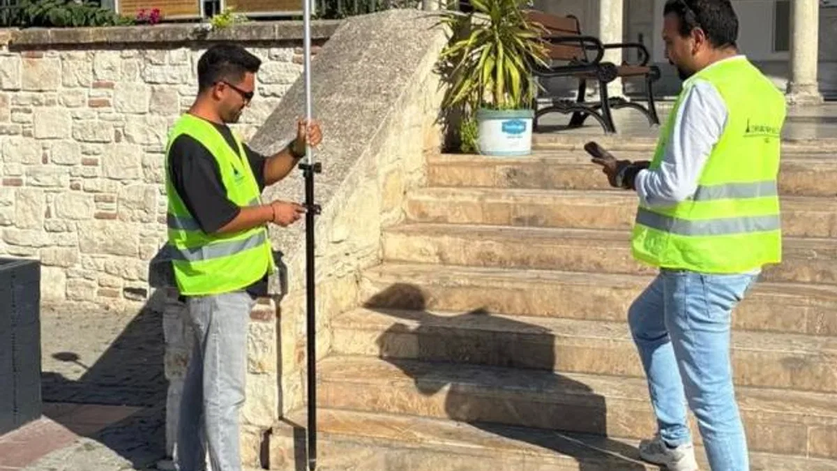 İzmir Aliağa Demokrasi Meydanı yenilenecek