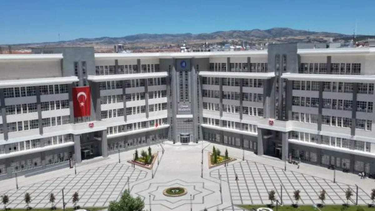 Çorum Belediyesi’nden YKS’ye girecek öğrencilere destek