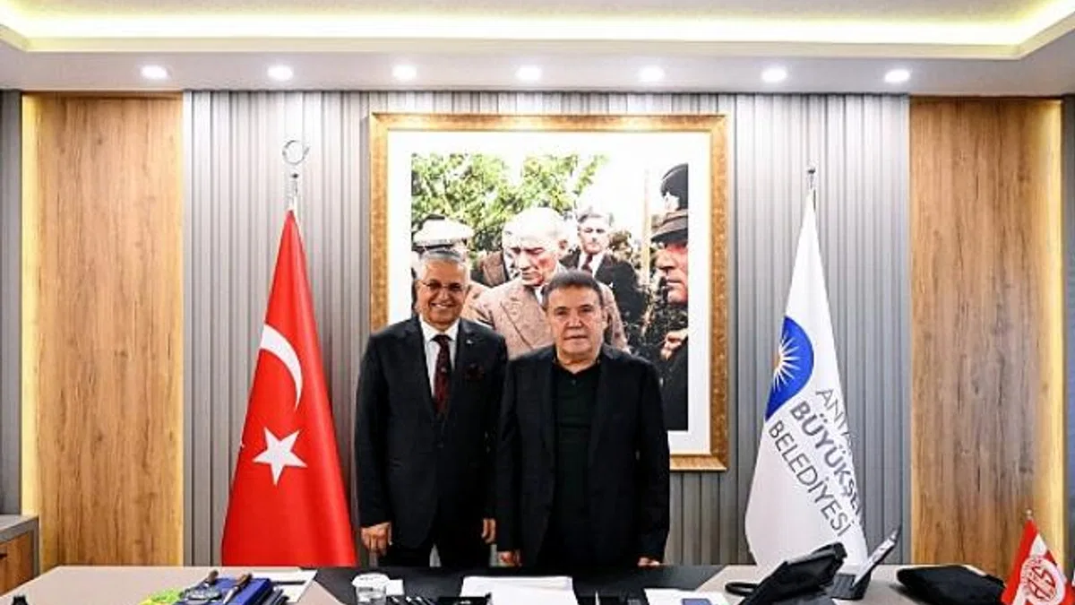 Başkan Topaloğlu’ndan Başkan Böcek’e ziyaret