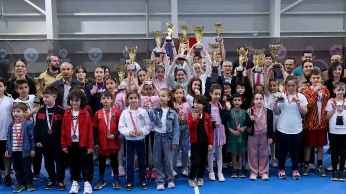 Konya Karatay’da 23 Nisan Turnuvası kupalarla taçlandı