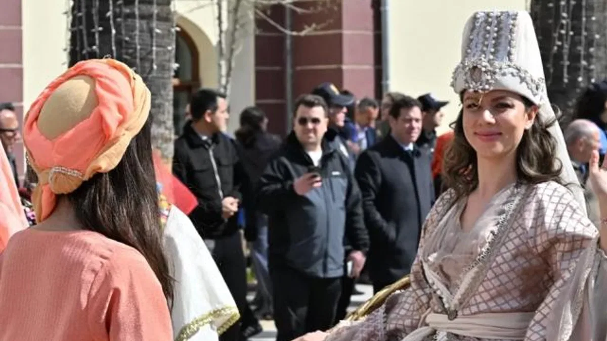 Manisa’da uluslararası festivali ‘mesir karma’ ile başladı