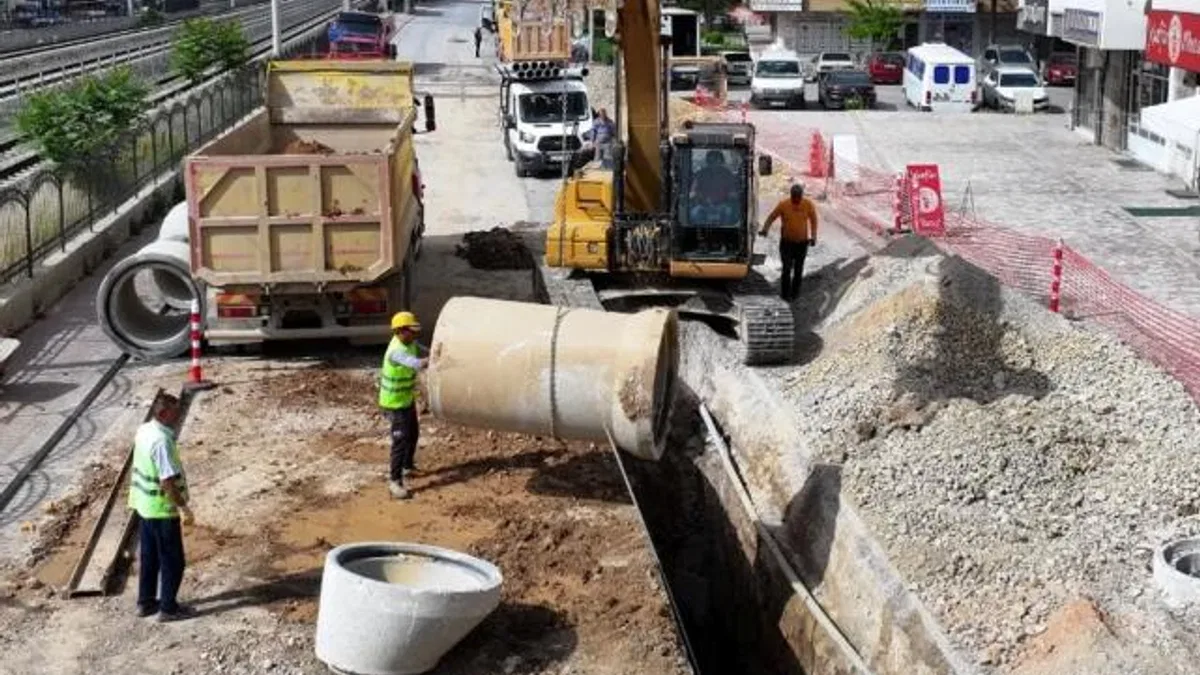 Konya Büyükşehir 1 yılda 574 km yeni şebeke hattı yaptı