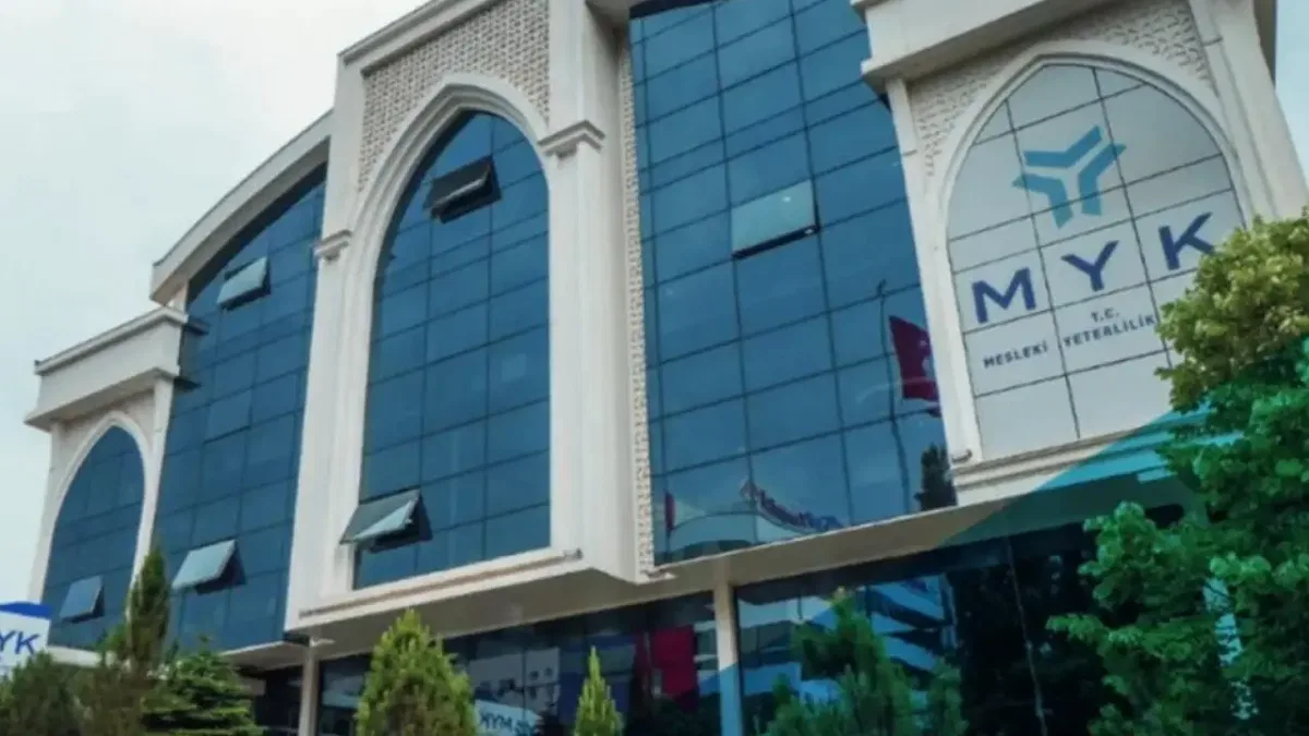 İki yeni Ulusal Meslek Standardı yürürlüğe girdi… Gençlik çalışanlığına resmî statü