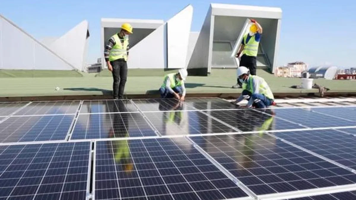Büyükşehir yenilenebilir enerji yatırımları ile Antalya gücüne güç katıyor