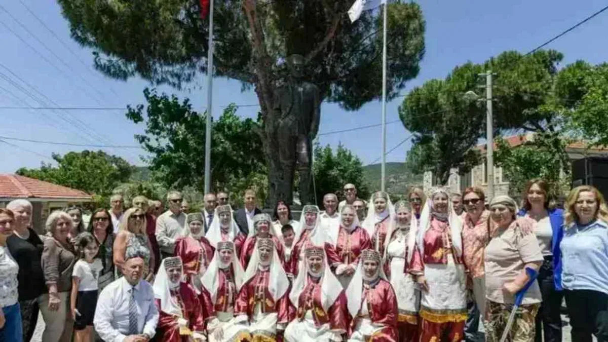 İzmir Büyükşehir’den Foça Yeniköy’de anlamlı açılış