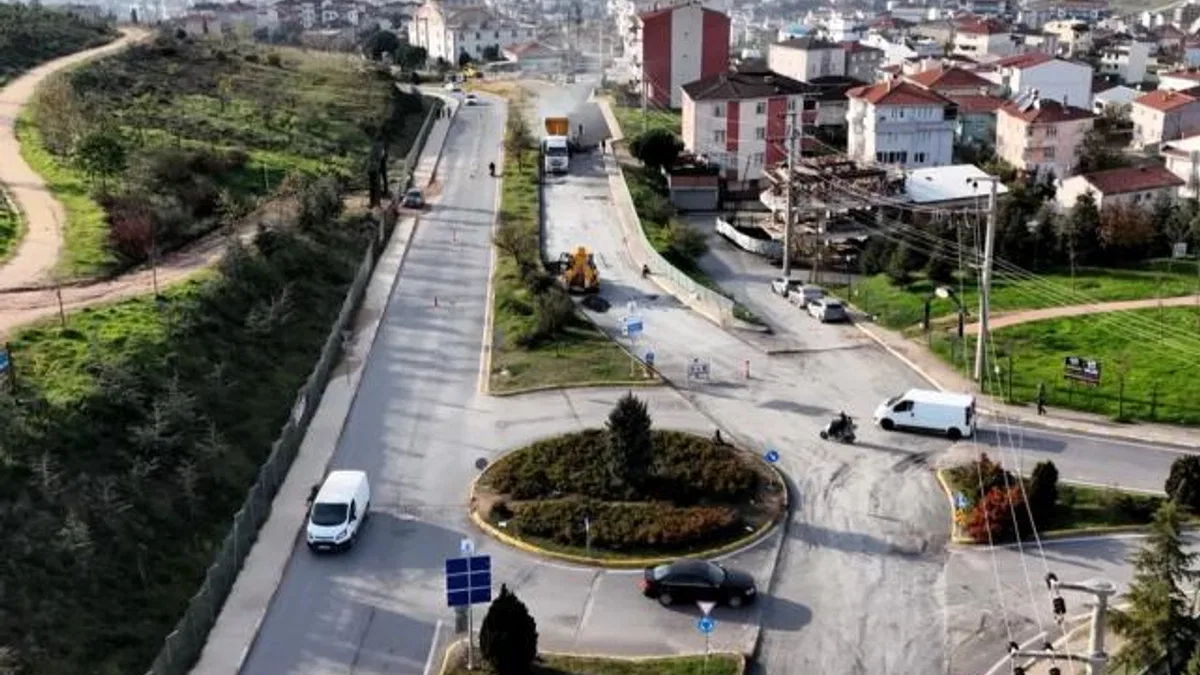 Kocaeli’de Gebze Anadolu Caddesi’ne Büyükşehir eli değdi