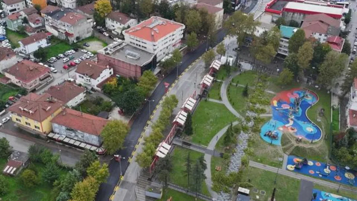 Sakarya’da Hendek’in kalbi Şehit Gaffar Okkan Bulvarı’na Büyükşehir dokunuşu