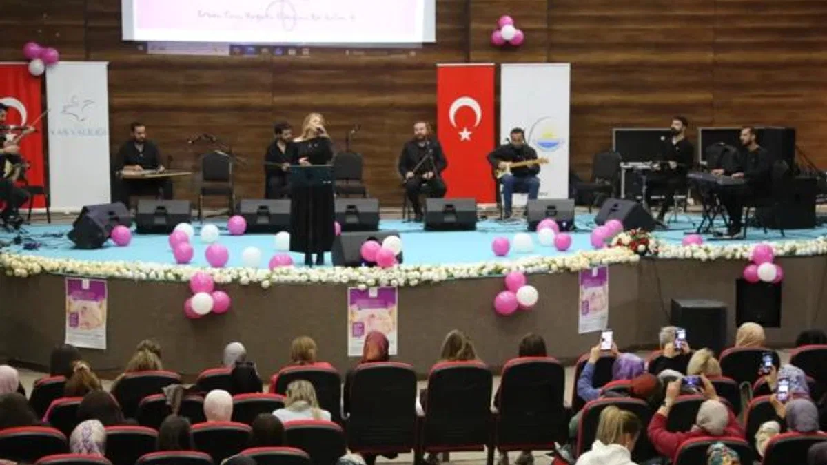 Van Büyükşehir Belediyesi’nden meme kanseri farkındalığına destek