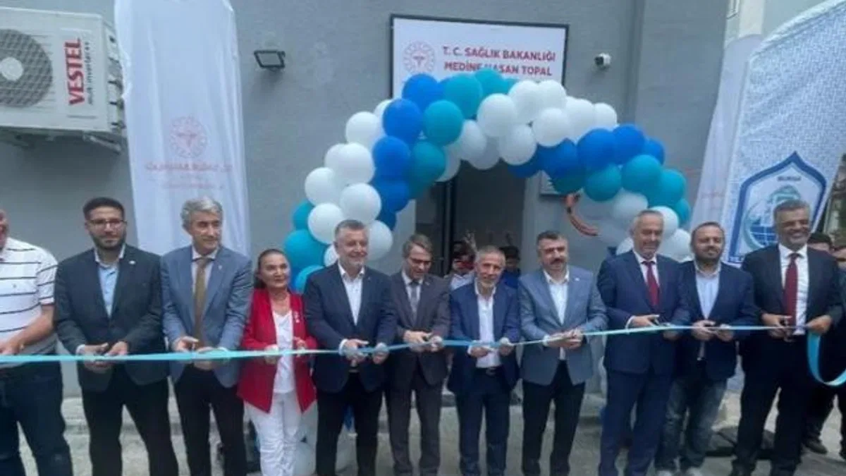 Bursa’da Karaağaç Medine Topal Aile Sağlığı Merkezi açıldı
