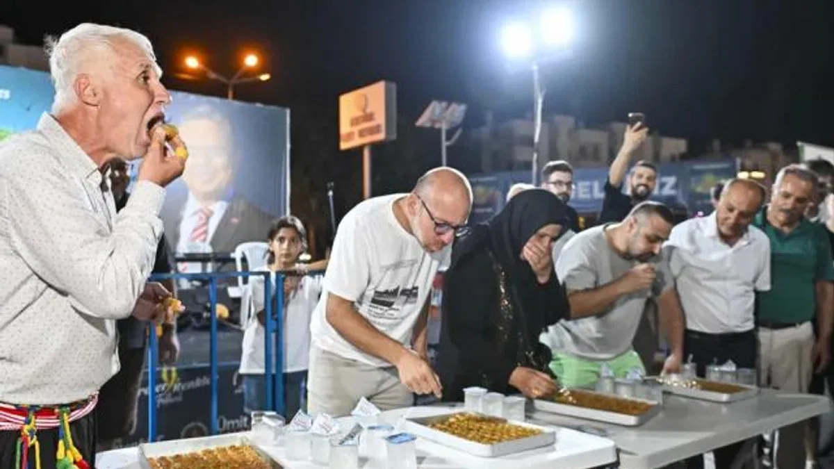 Antalya Muratpaşa’da ‘Yöreler Renkler’e tatlı final