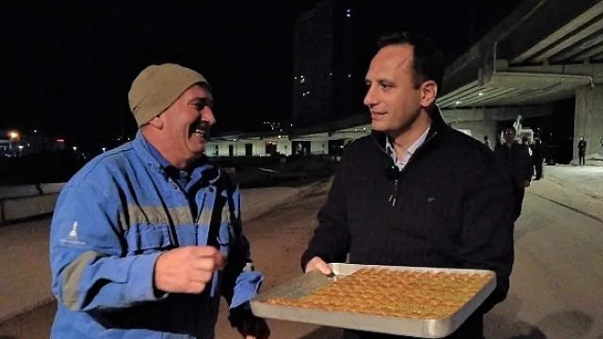 Başkan Eşki’den işçilere gece yarısı sürprizi